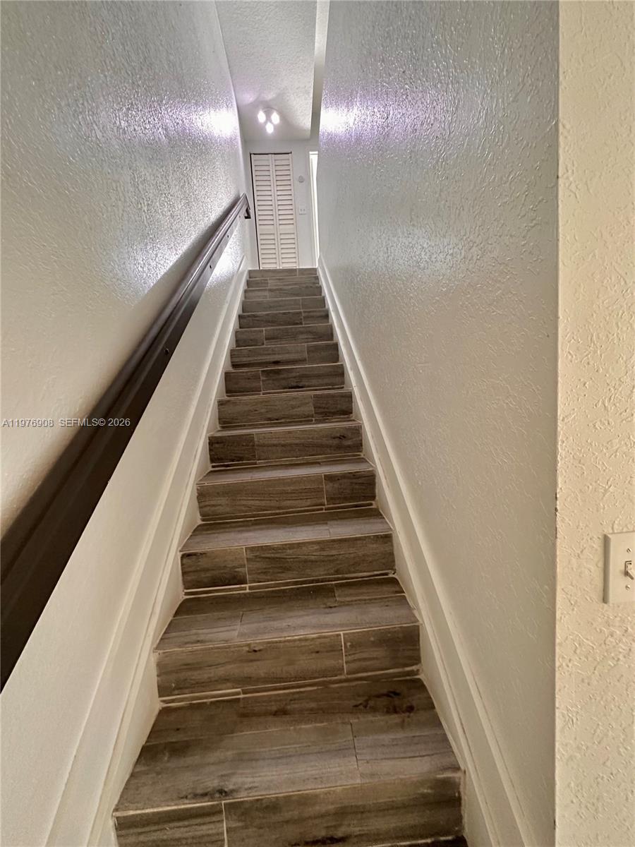 CAZADORES SUB - Residential Lease