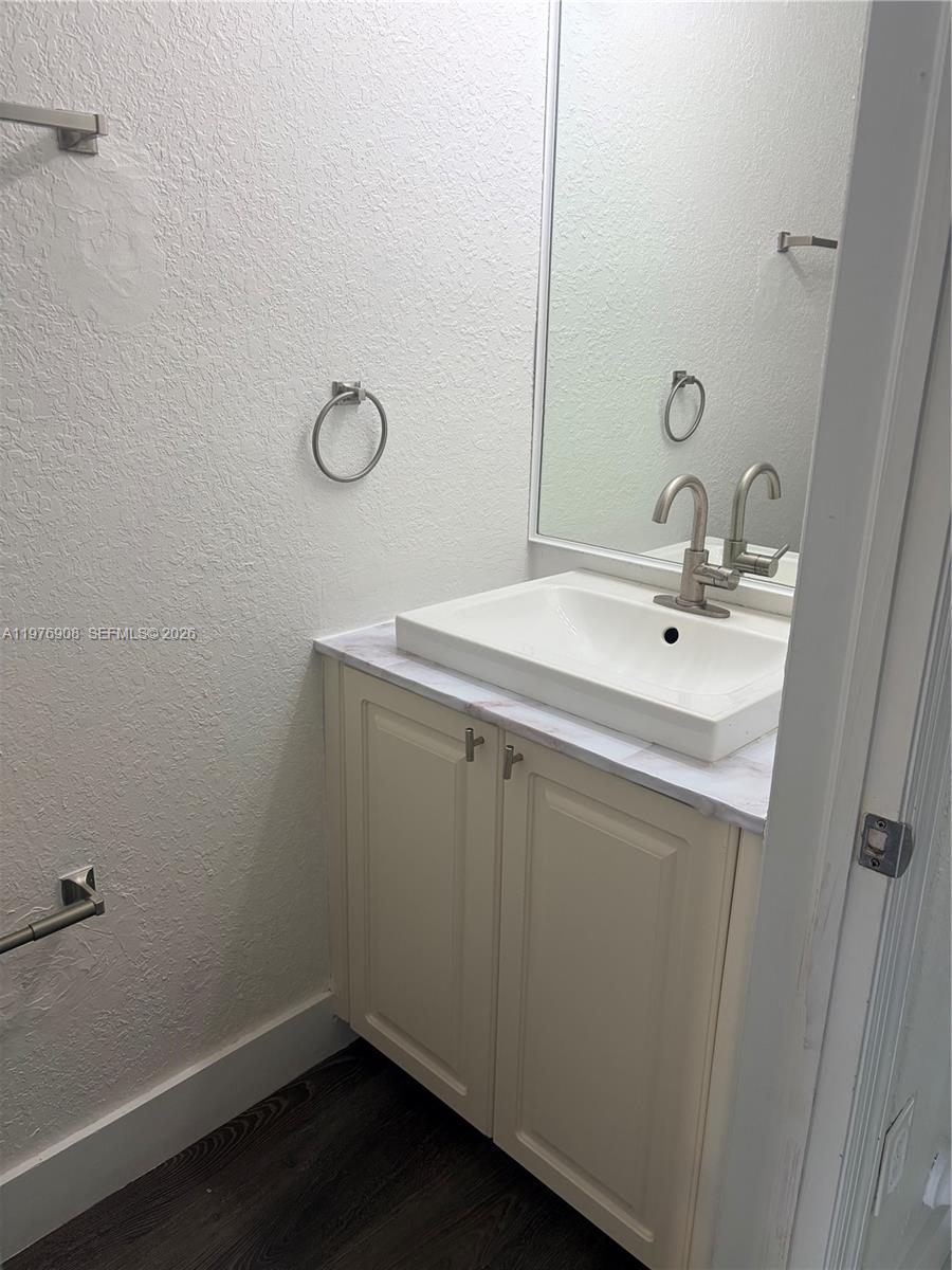 CAZADORES SUB - Residential Lease