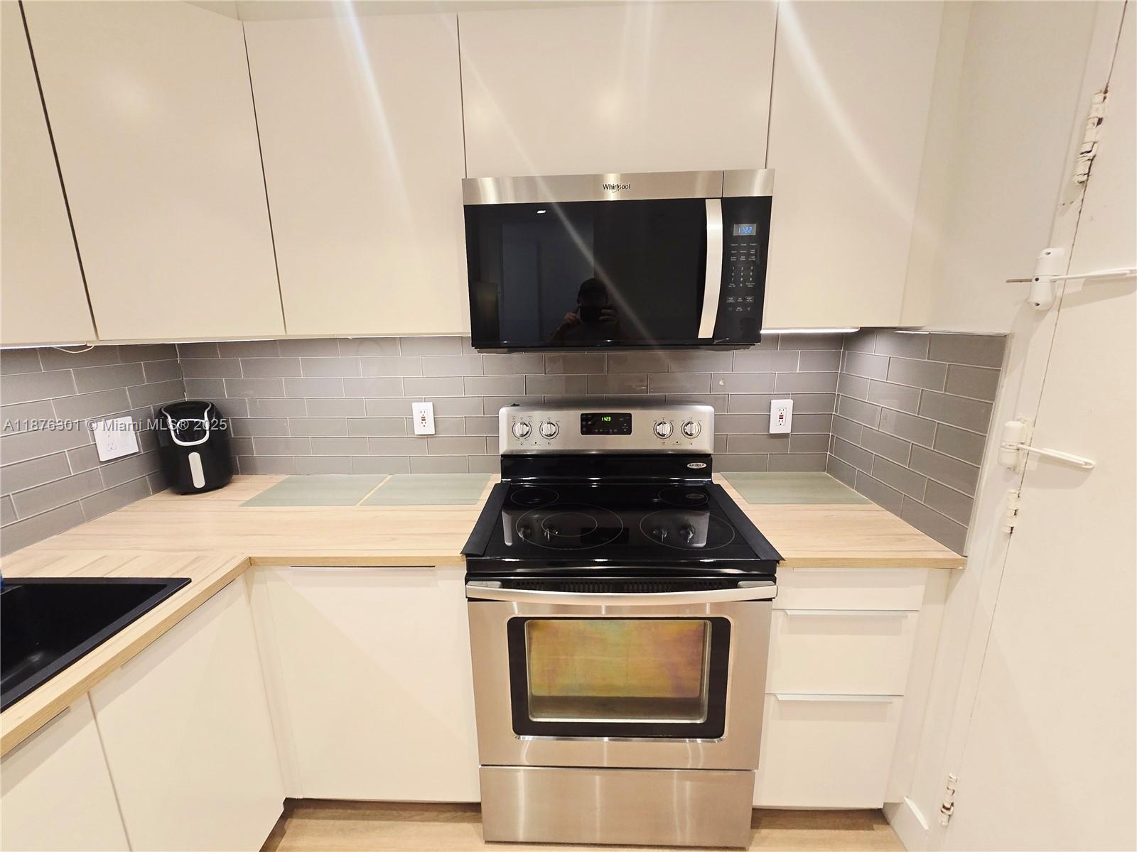 SOUTH BAY CLUB CONDO - Residential Lease