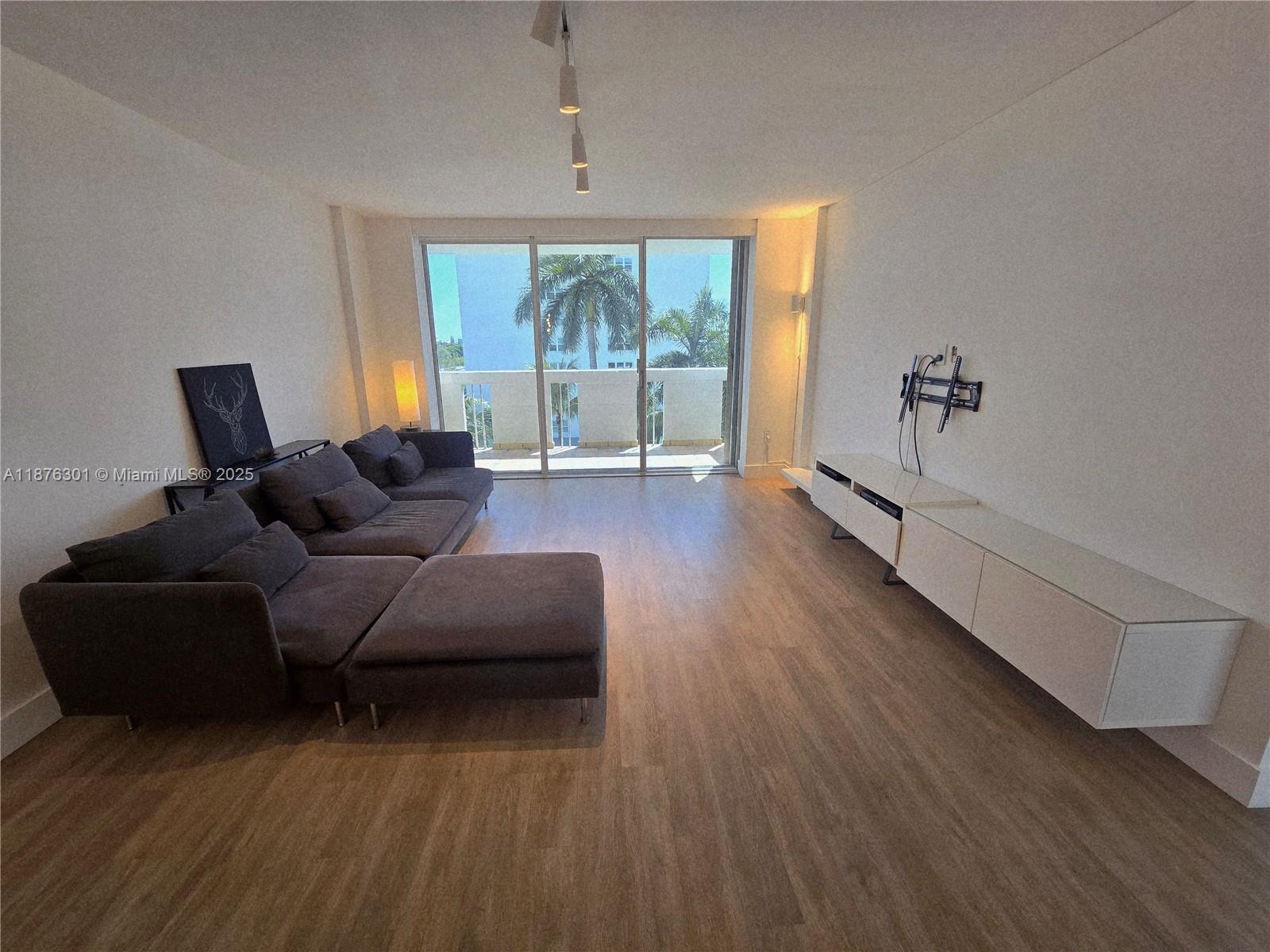SOUTH BAY CLUB CONDO - Residential Lease