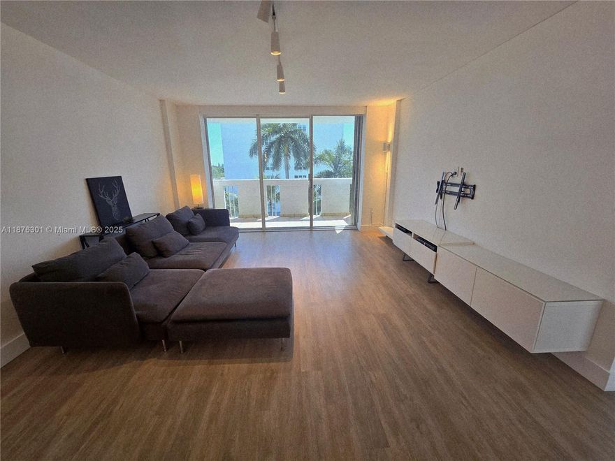 Updated 1 Bed/1 Bath condo in South Bay Club with spacious bedroom, walk-in closet, and modern bath. Includes one covered garage space. The building offers resort amenities, including a heated bayfront pool with cabanas, a jacuzzi, a gym, BBQ areas, a convenience store, a lounge, a conference room & 24-hour concierge. Prime South Beach location with bay access, new park & dog park next door, Whole Foods, Publix & restaurants nearby. HOA includes cable, internet, water, sewer & parking.