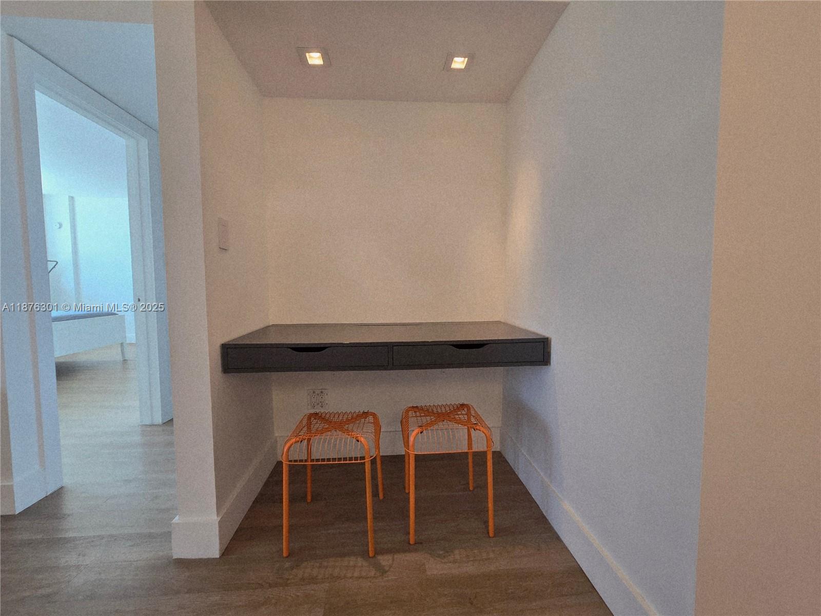 SOUTH BAY CLUB CONDO - Residential Lease