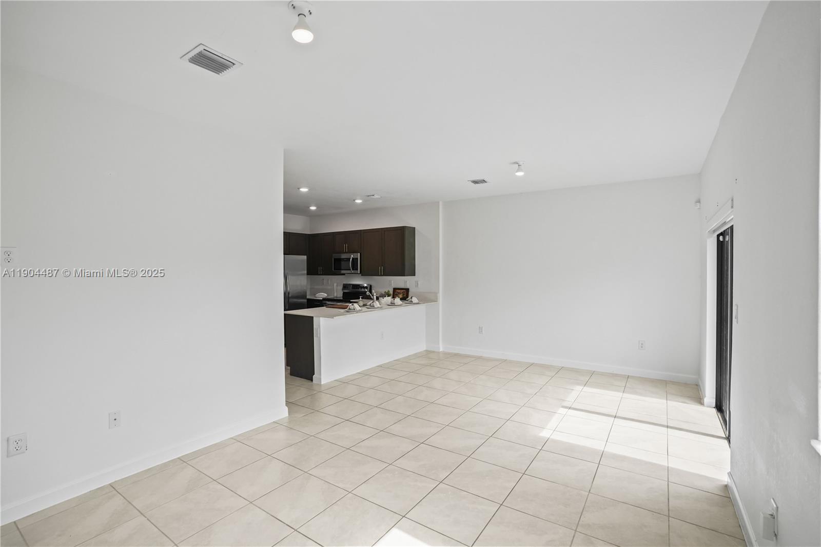 SIENNA RESERVE SOUTH - Residential