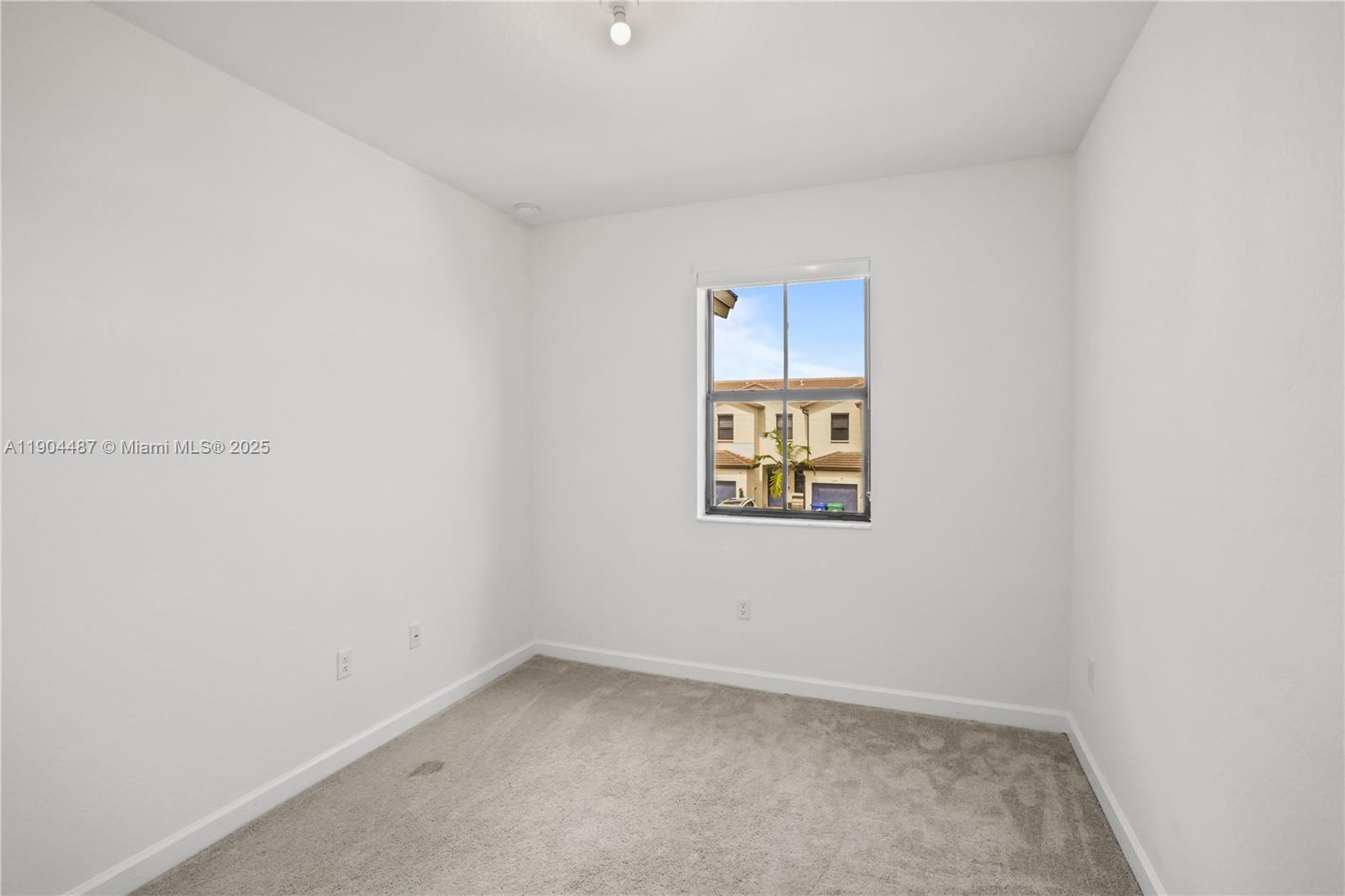 SIENNA RESERVE SOUTH - Residential