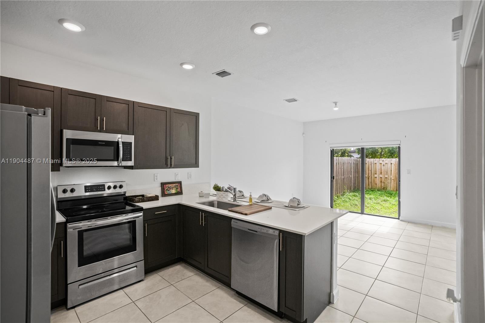 SIENNA RESERVE SOUTH - Residential