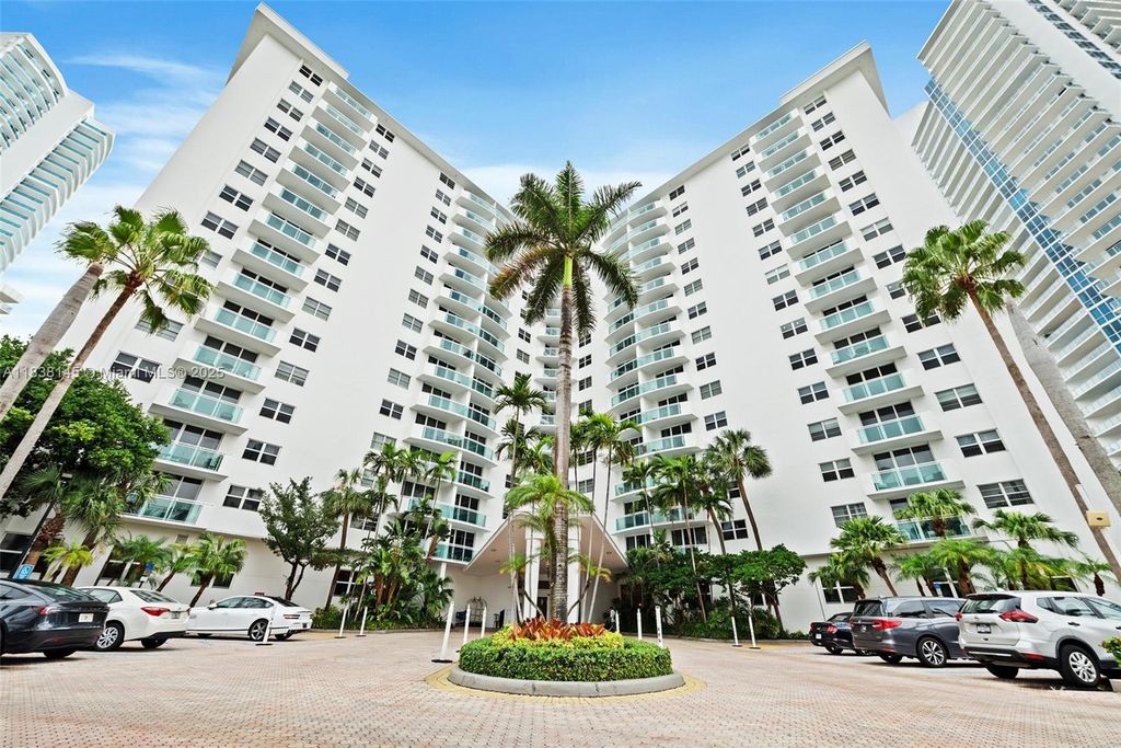Photo of 3001 S Ocean Dr #311, Hollywood, FL 33019 (MLS # A11838145)