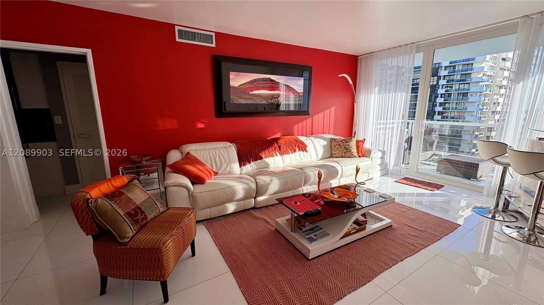 5700 Collins Ave 11B