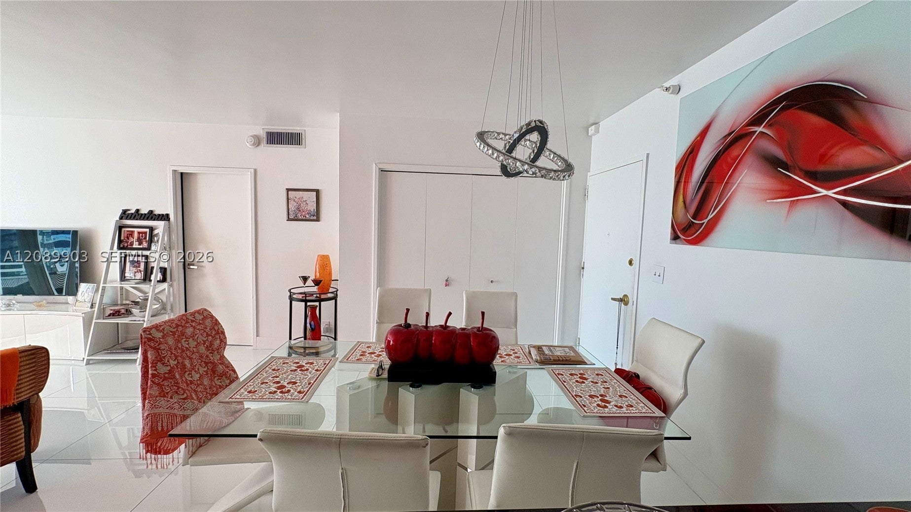 5700 Collins Ave 11B