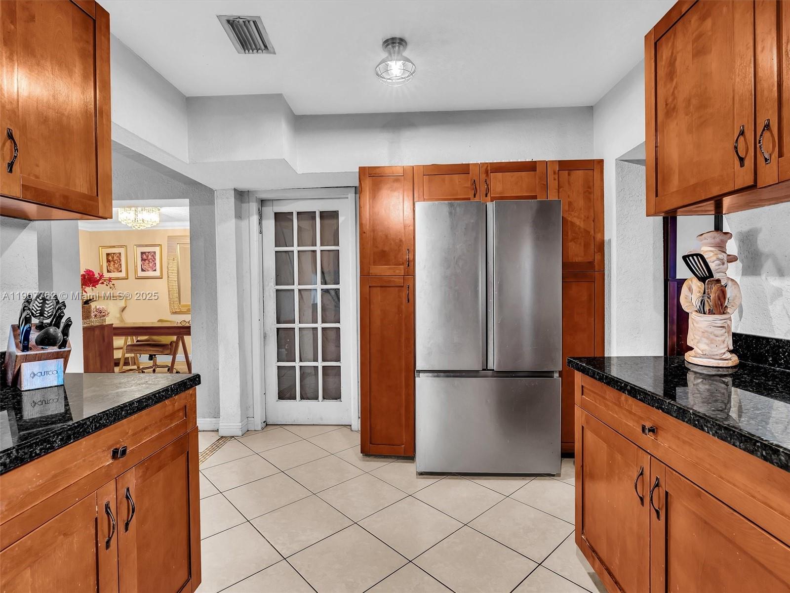 LAUDERDALE MANORS ADD - Residential