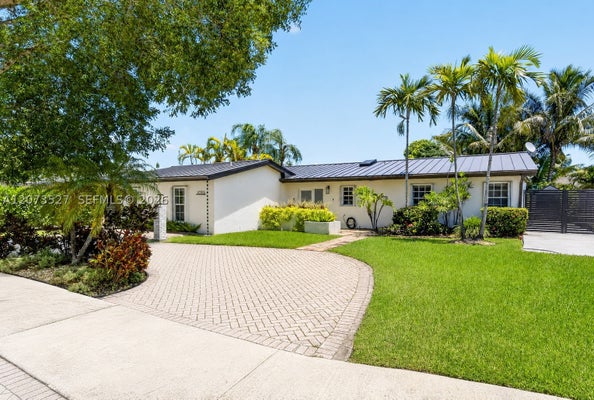 10315 SW 129TH CT, MIAMI, FL 33186 - Image c58a917f8013a96f393d00188ce55a8a/4246784608