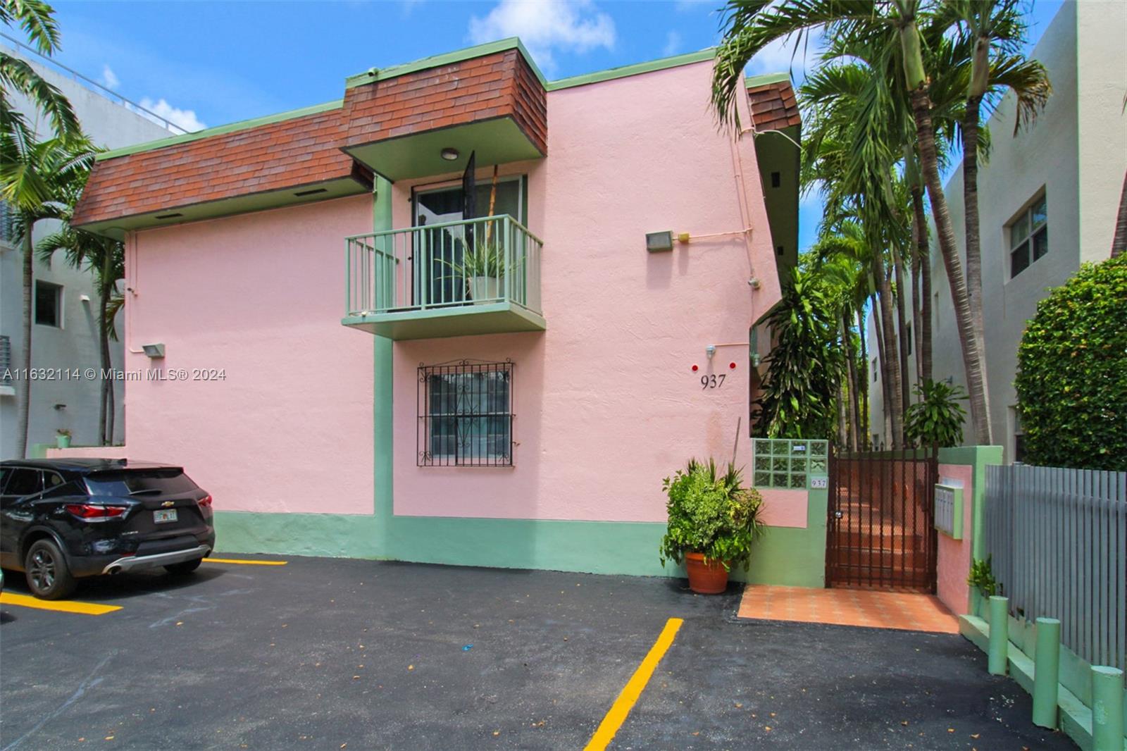 View Miami Beach, FL 33139 condo