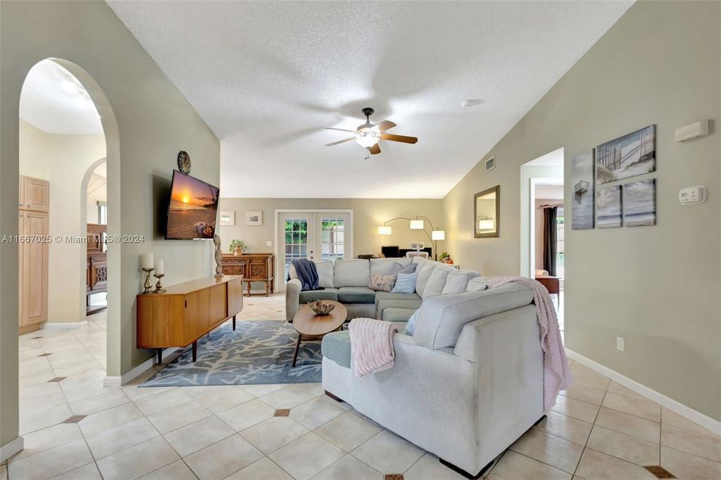 Photo of 130 Sherwood Dr, Royal Palm Beach, FL 33411 (MLS # A11667025)