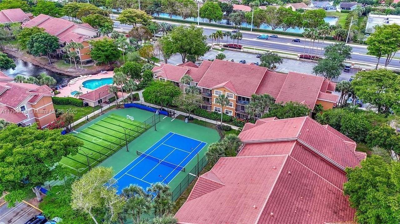 EDGEWATER CONDO - Residential Lease