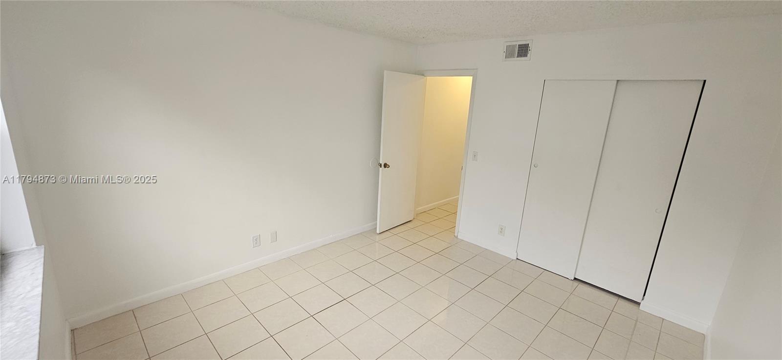 EDGEWATER CONDO - Residential Lease
