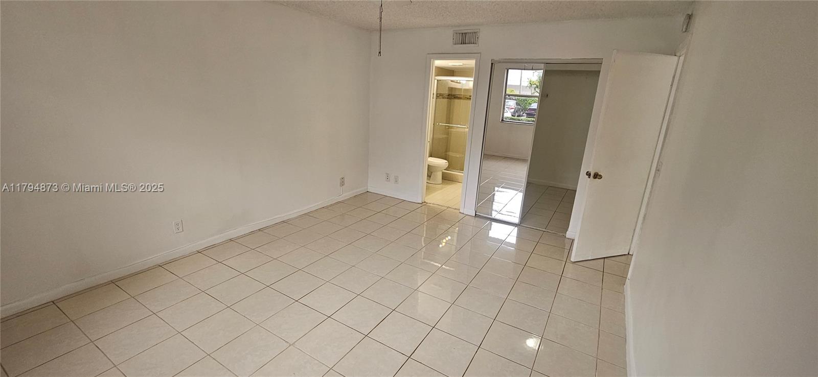 EDGEWATER CONDO - Residential Lease