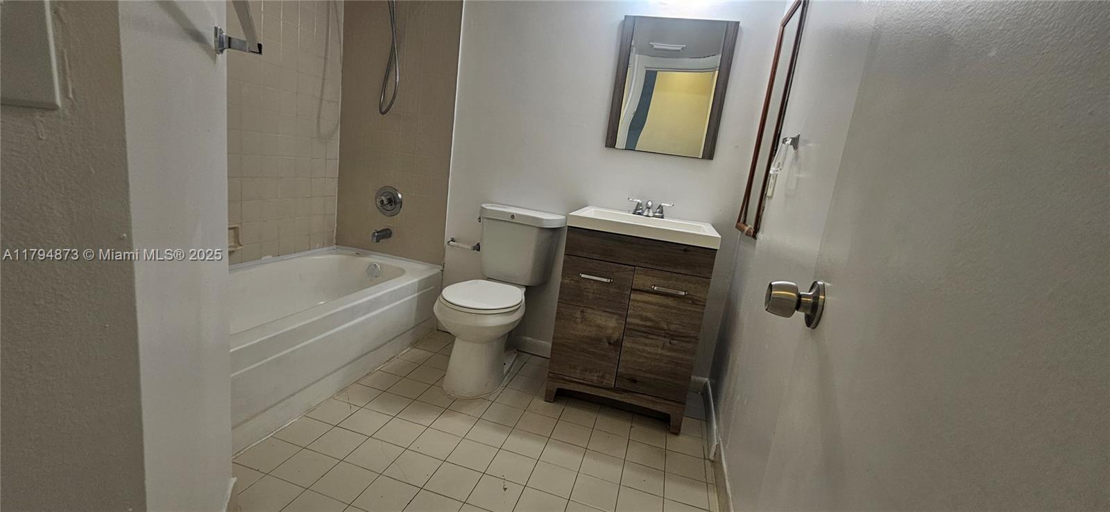 EDGEWATER CONDO - Residential Lease