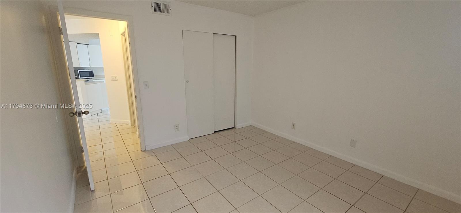EDGEWATER CONDO - Residential Lease