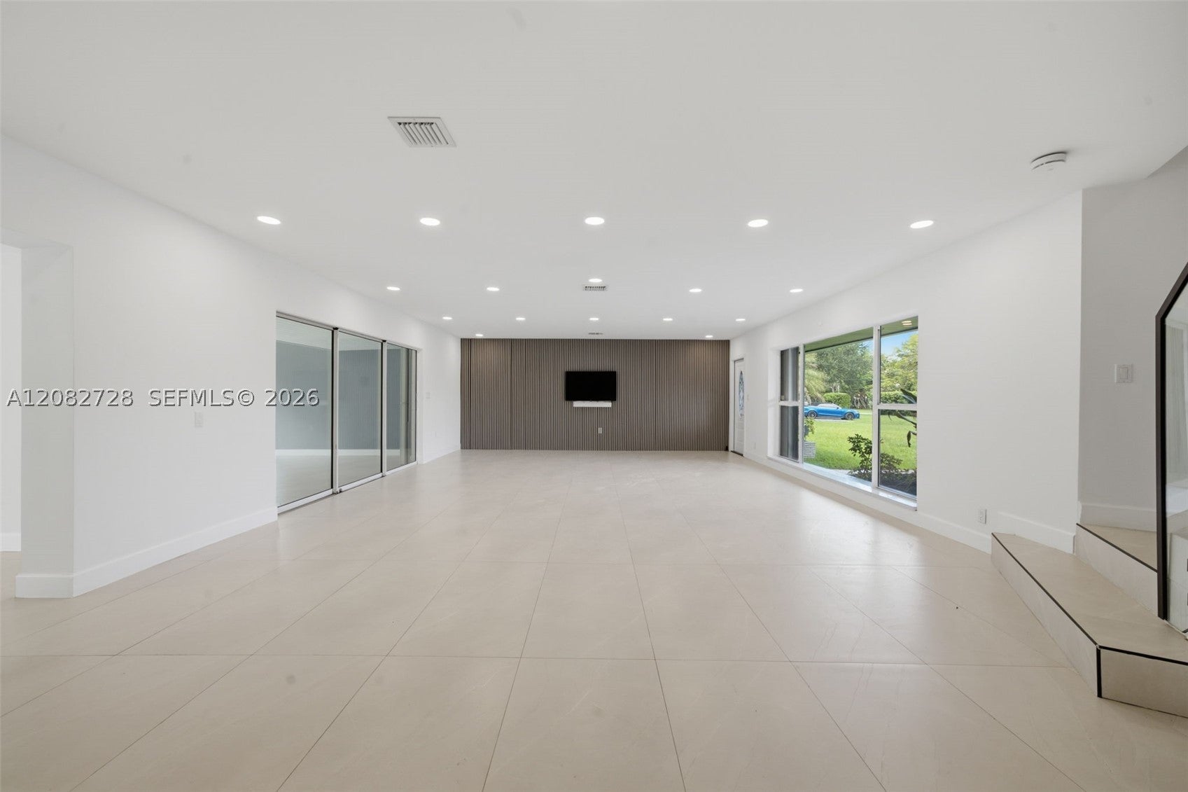 6700 E Tropical Way