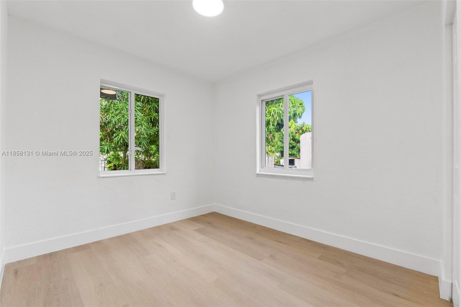 MARILYNDA - Residential