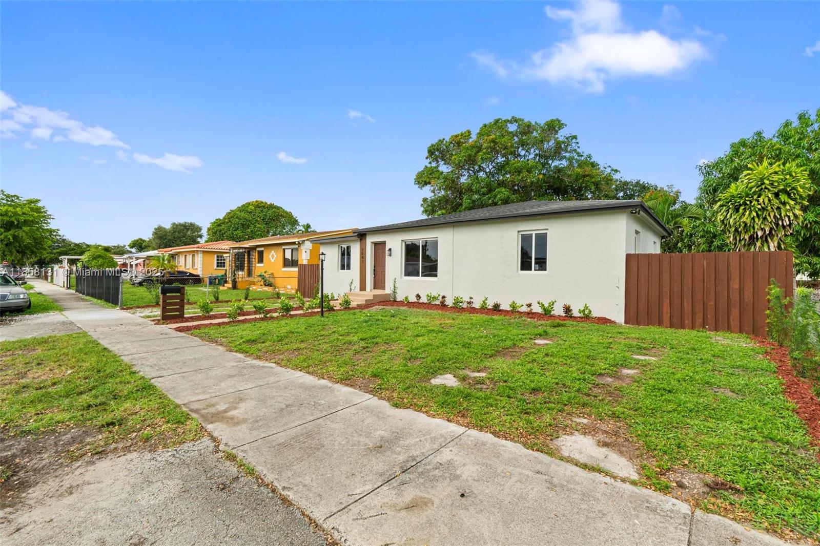 MARILYNDA - Residential