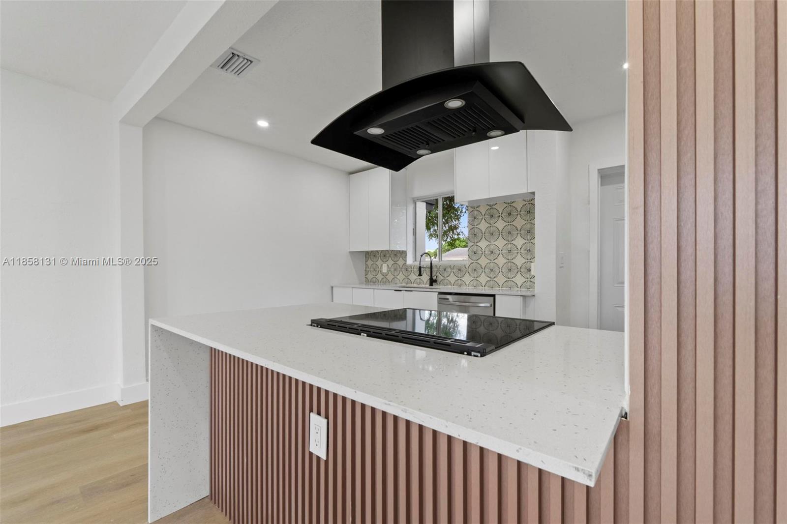 MARILYNDA - Residential