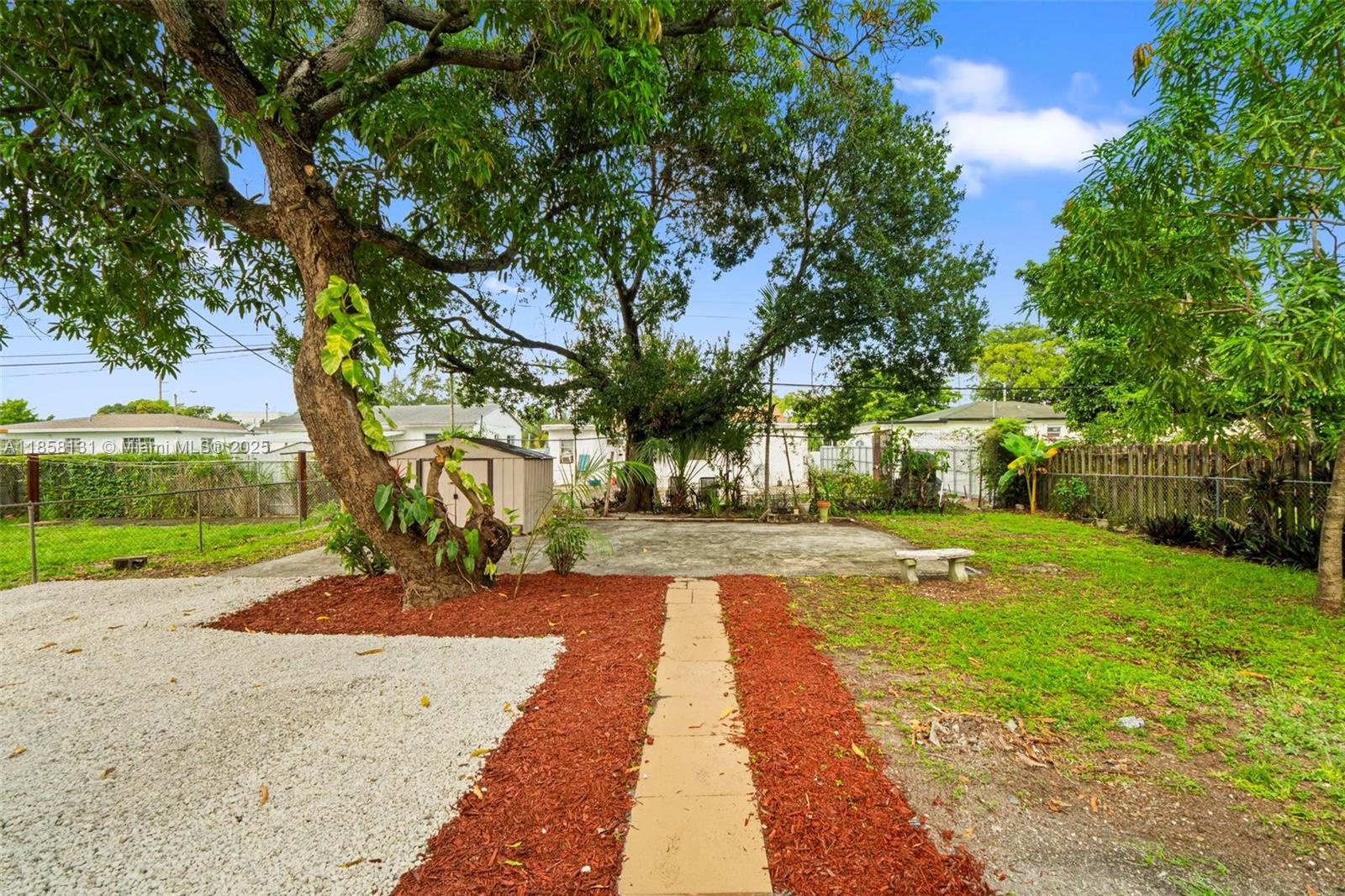 MARILYNDA - Residential