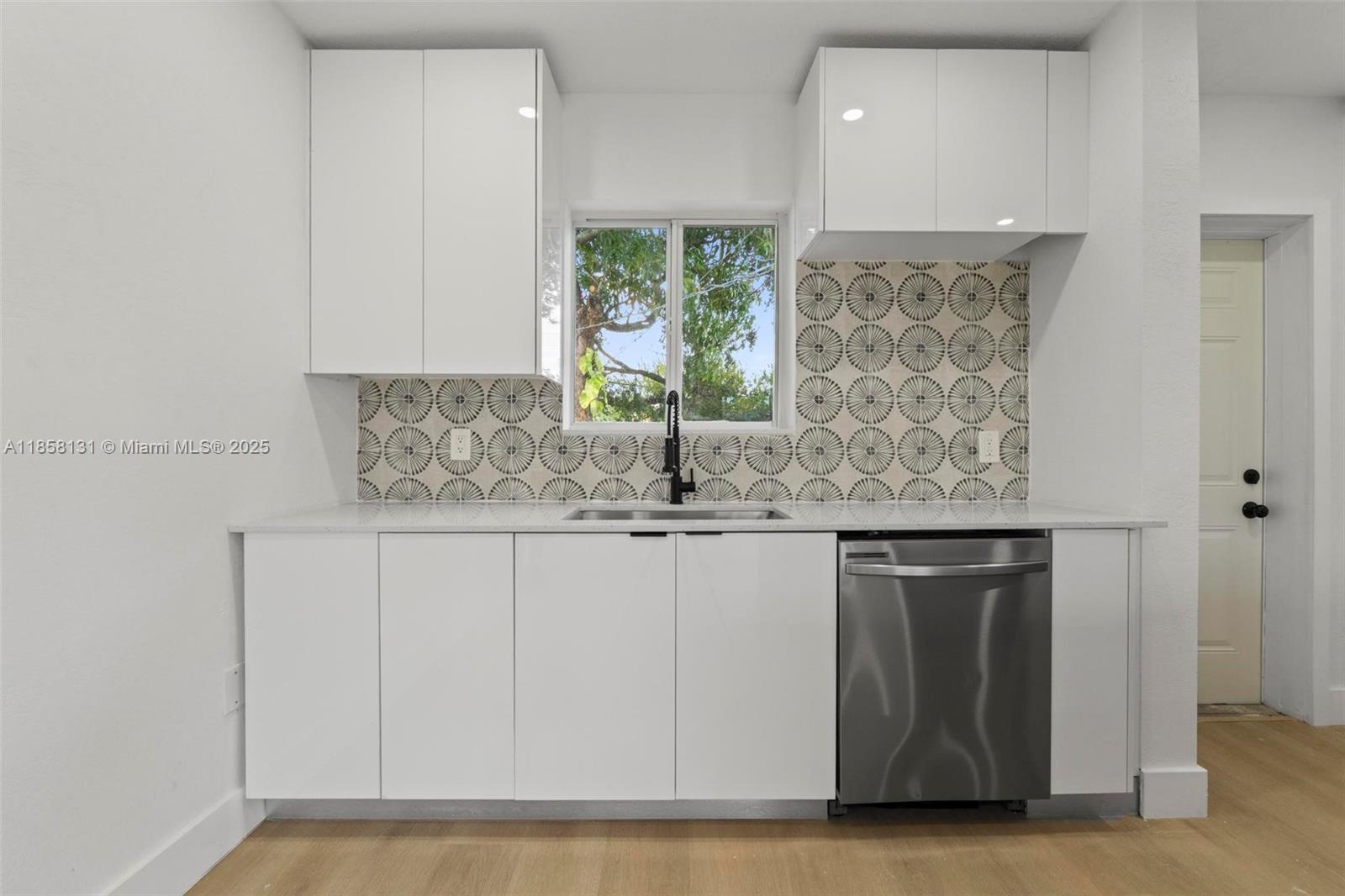 MARILYNDA - Residential