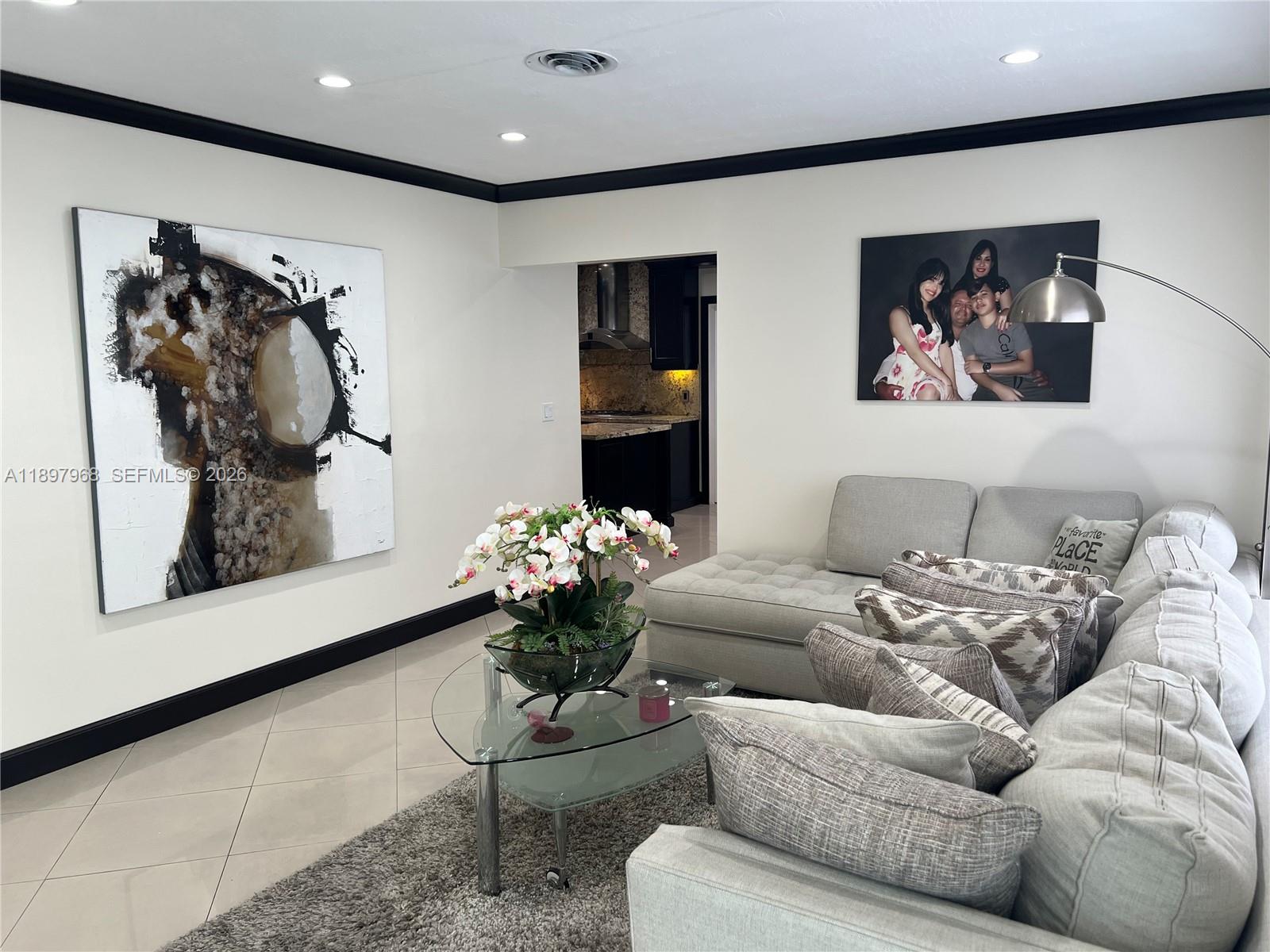 SOUTHERN ESTS 7TH ADDN SE - Residential