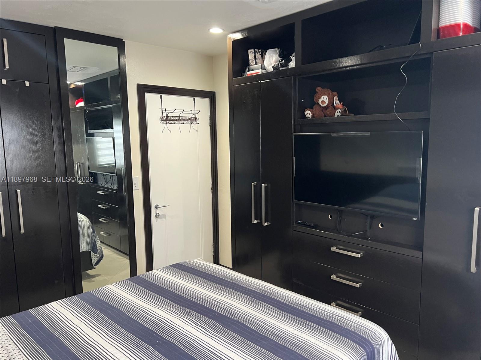 SOUTHERN ESTS 7TH ADDN SE - Residential