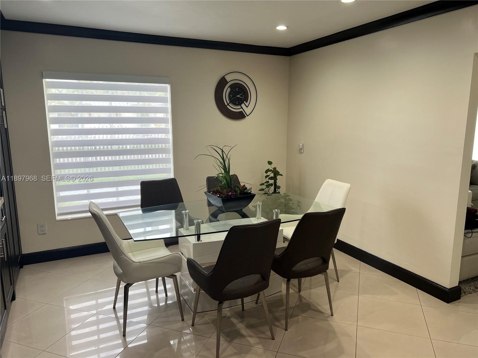 SOUTHERN ESTS 7TH ADDN SE - Residential