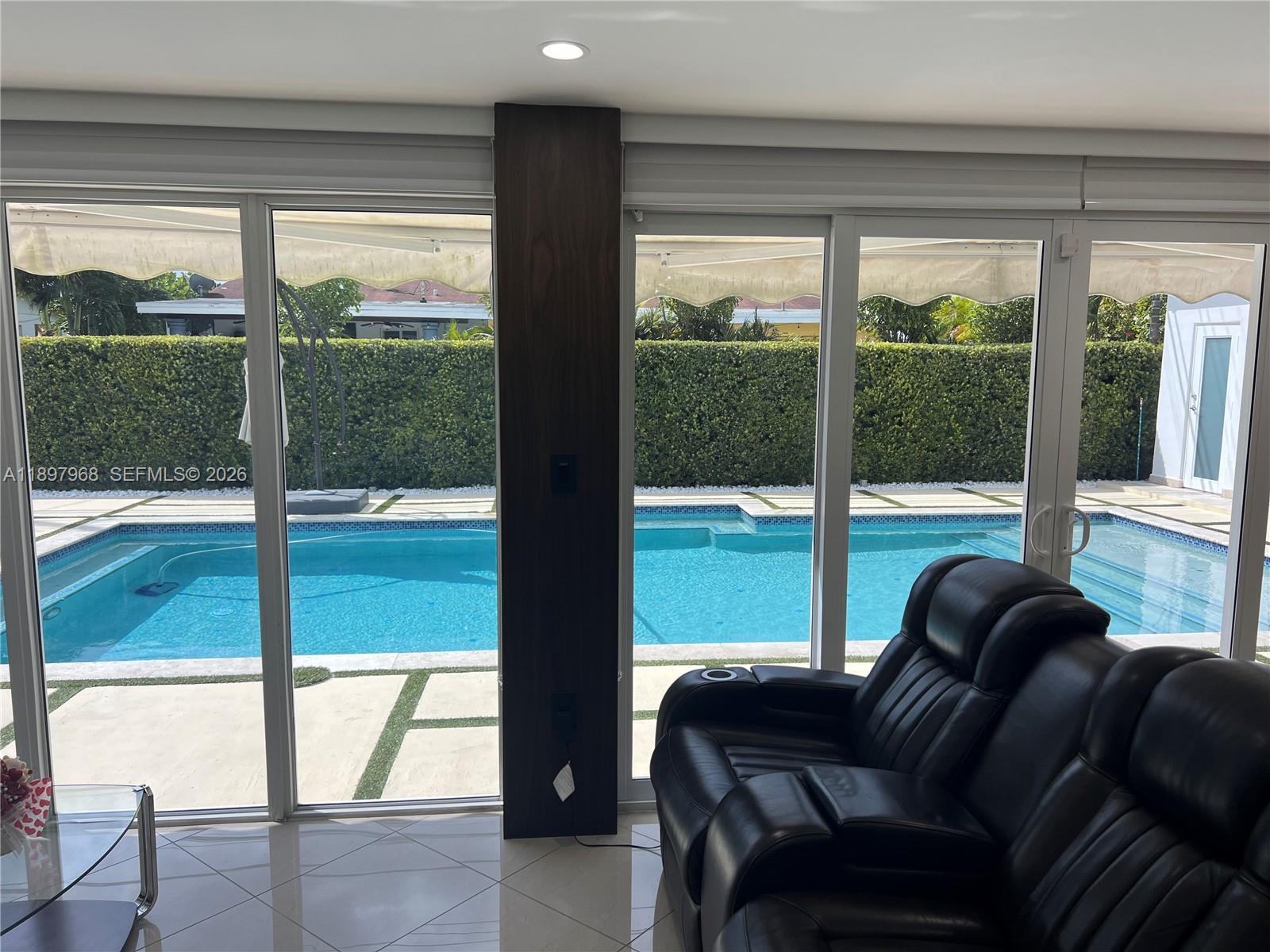 SOUTHERN ESTS 7TH ADDN SE - Residential