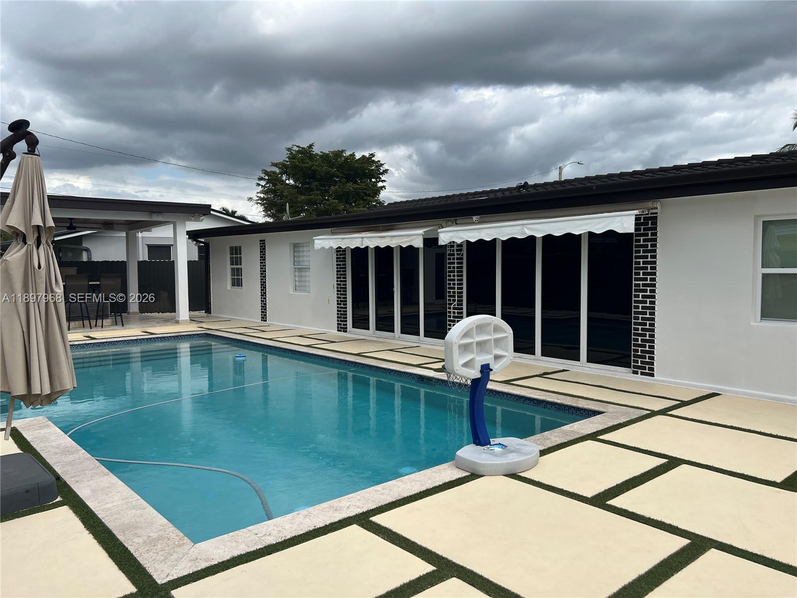 SOUTHERN ESTS 7TH ADDN SE - Residential