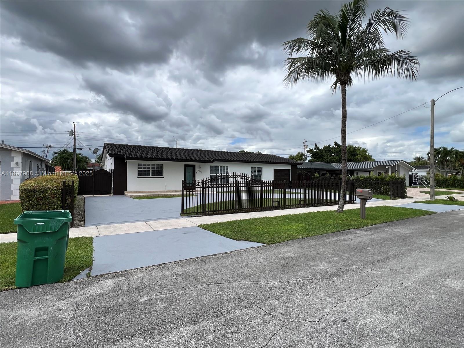 SOUTHERN ESTS 7TH ADDN SE - Residential