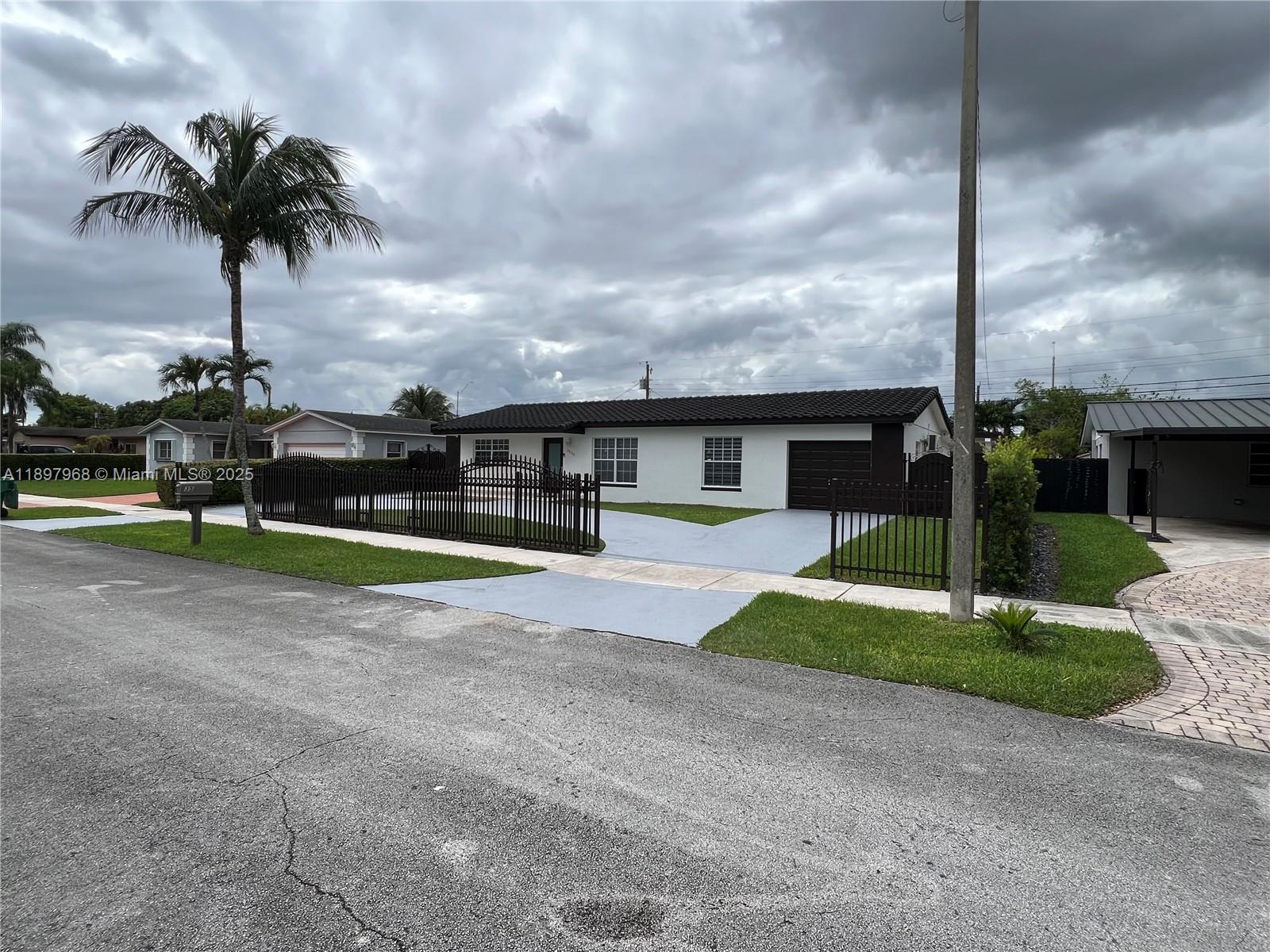 SOUTHERN ESTS 7TH ADDN SE - Residential