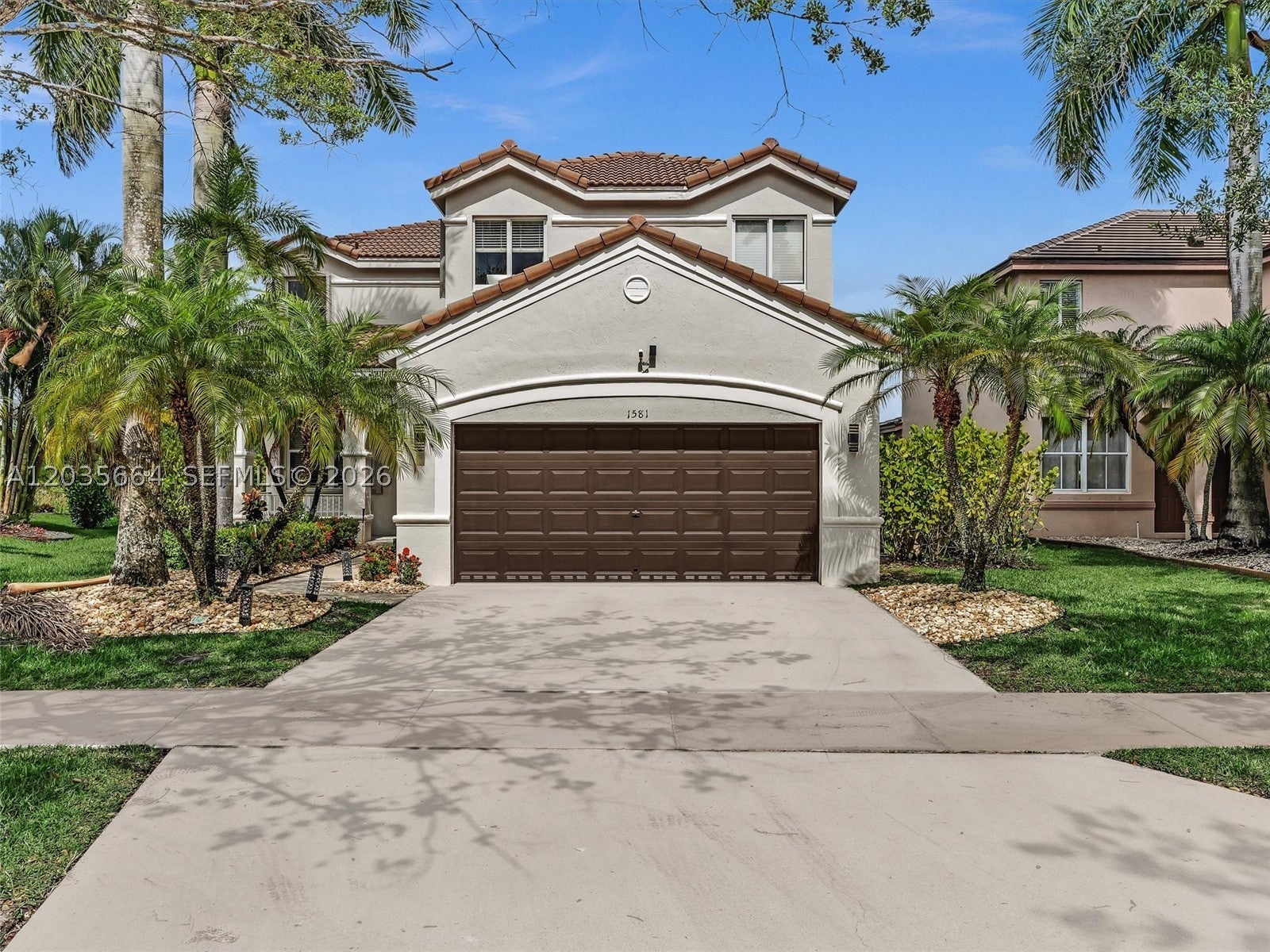1581 Winterberry Ln, Weston FL 33327
