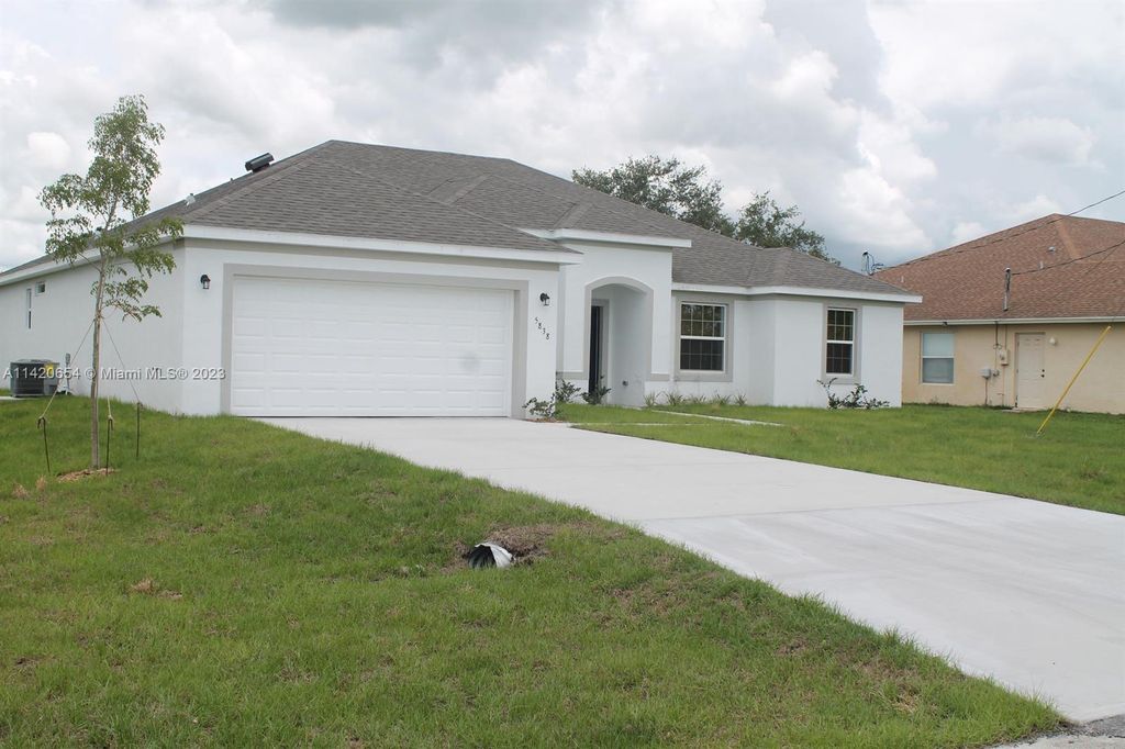Photo of 5838 NW Coosa Dr, Port Saint Lucie, FL 34986 (MLS # A11420654)