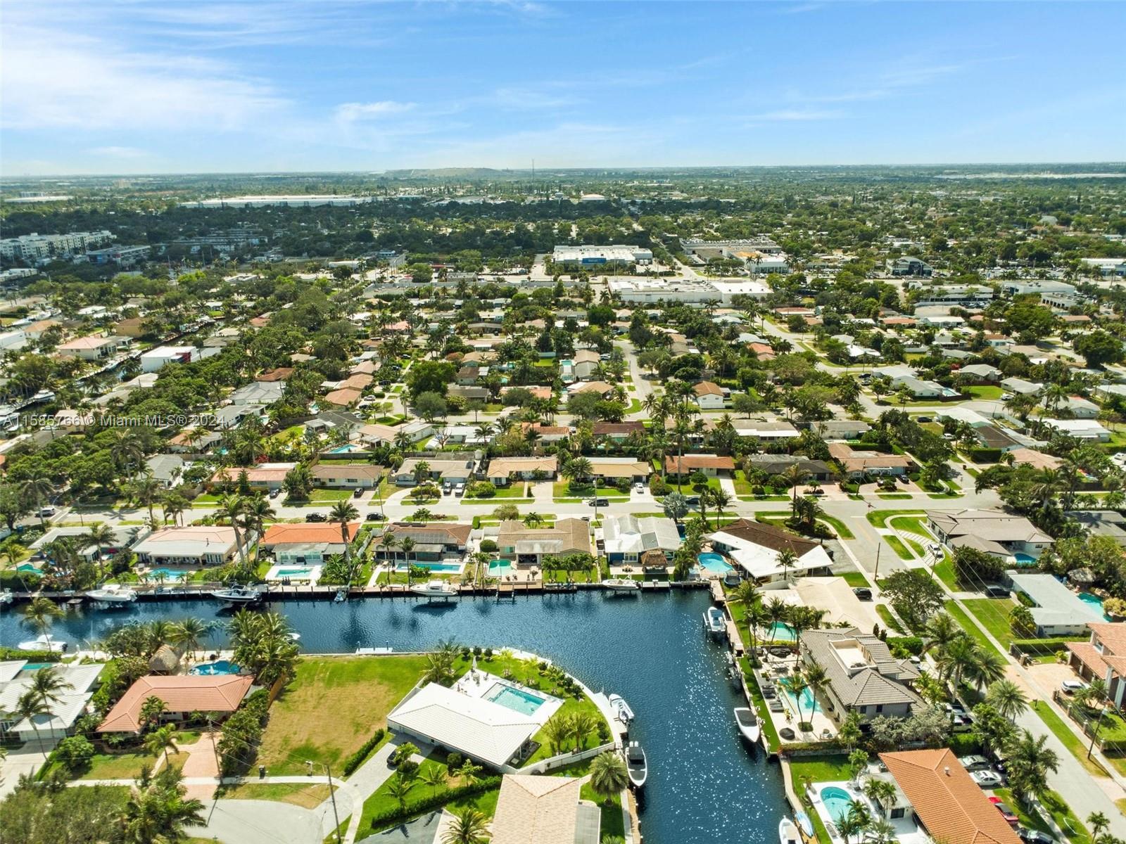 CORAL KEY VILLAS 2ND SEC - Residential