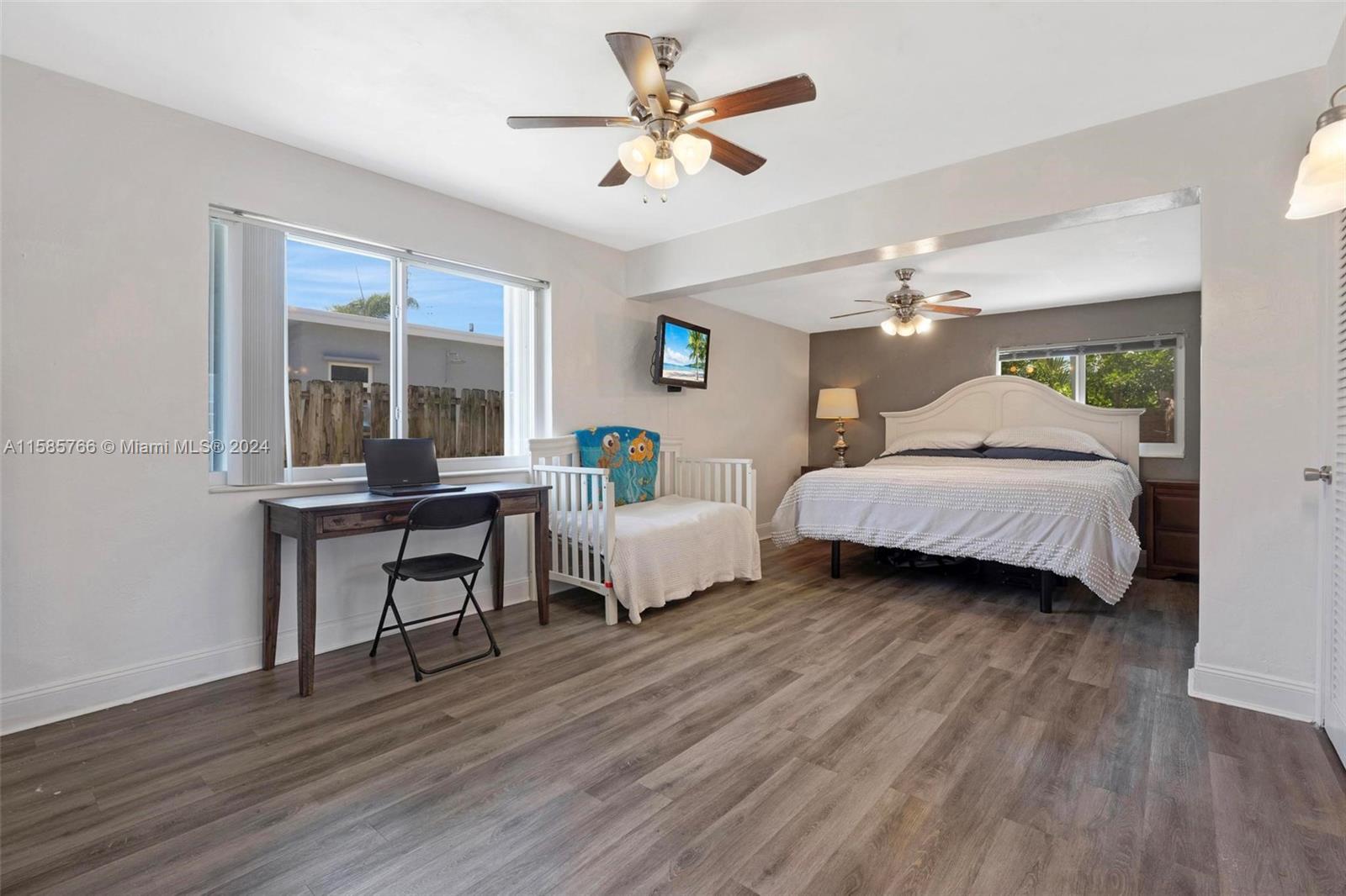 CORAL KEY VILLAS 2ND SEC - Residential