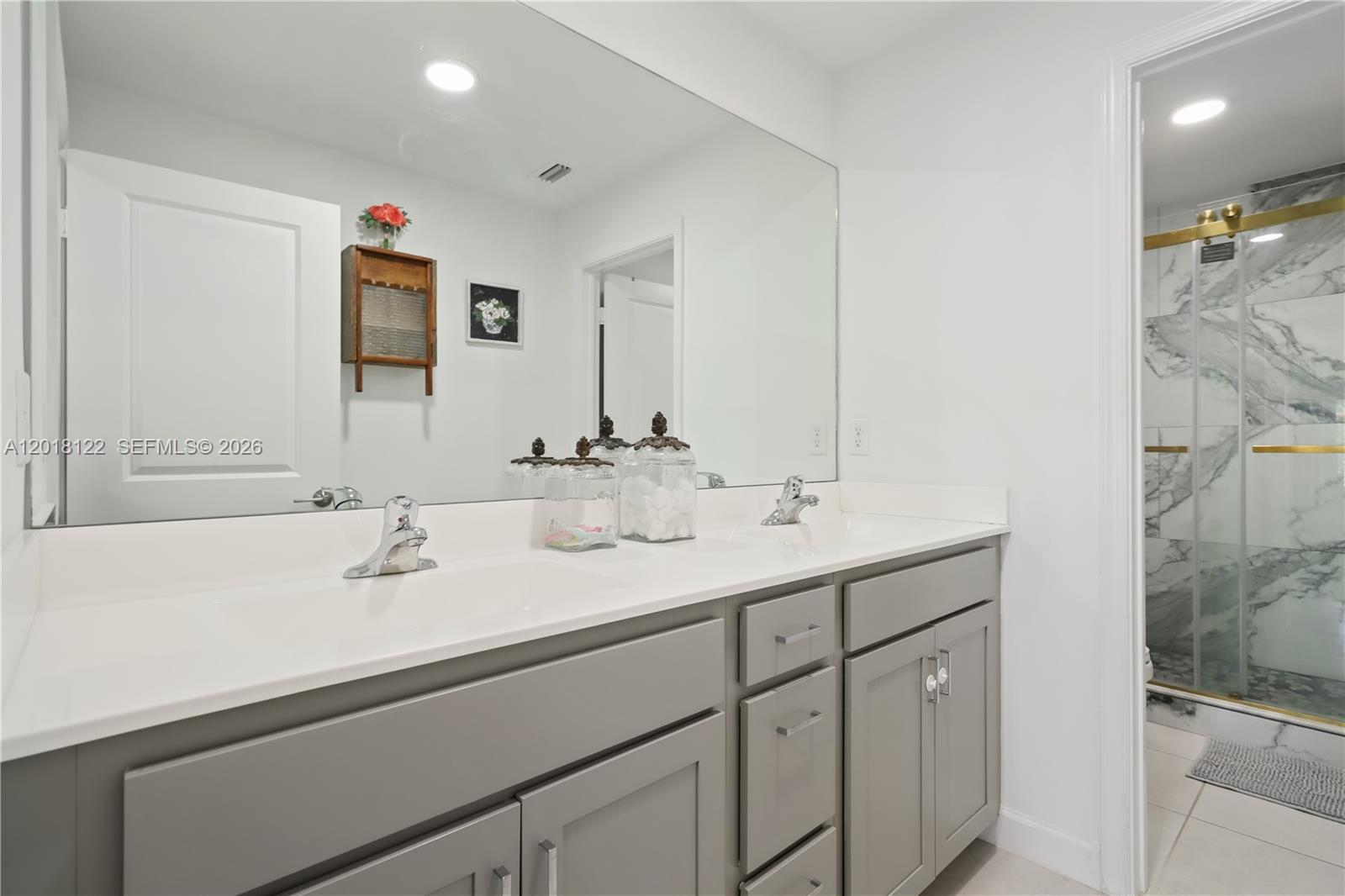 MEDITERRANEA - Residential
