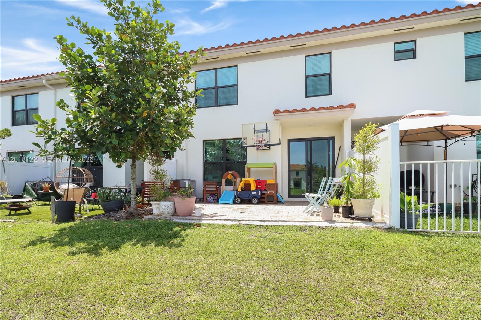 MEDITERRANEA - Residential