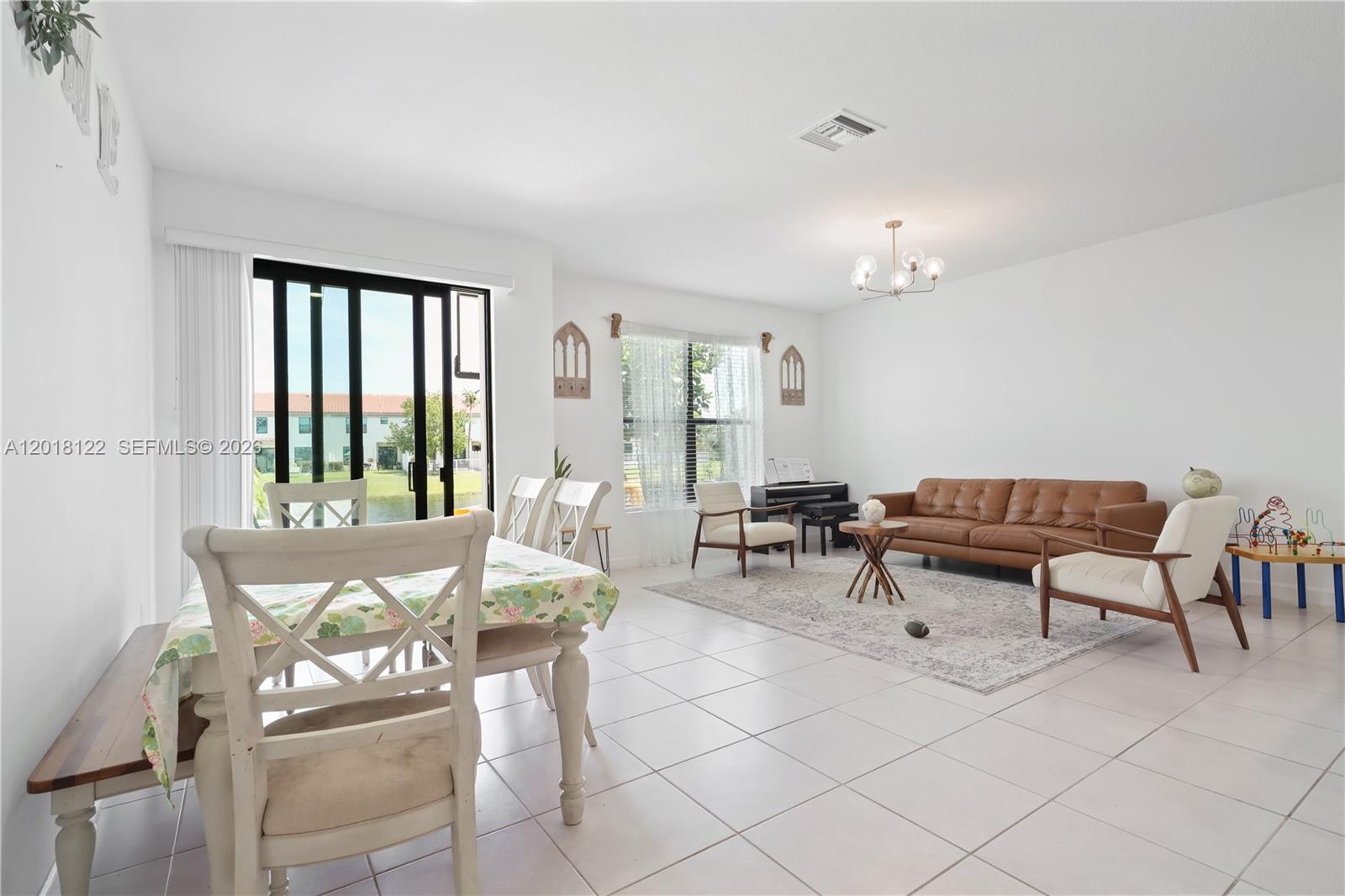 MEDITERRANEA - Residential