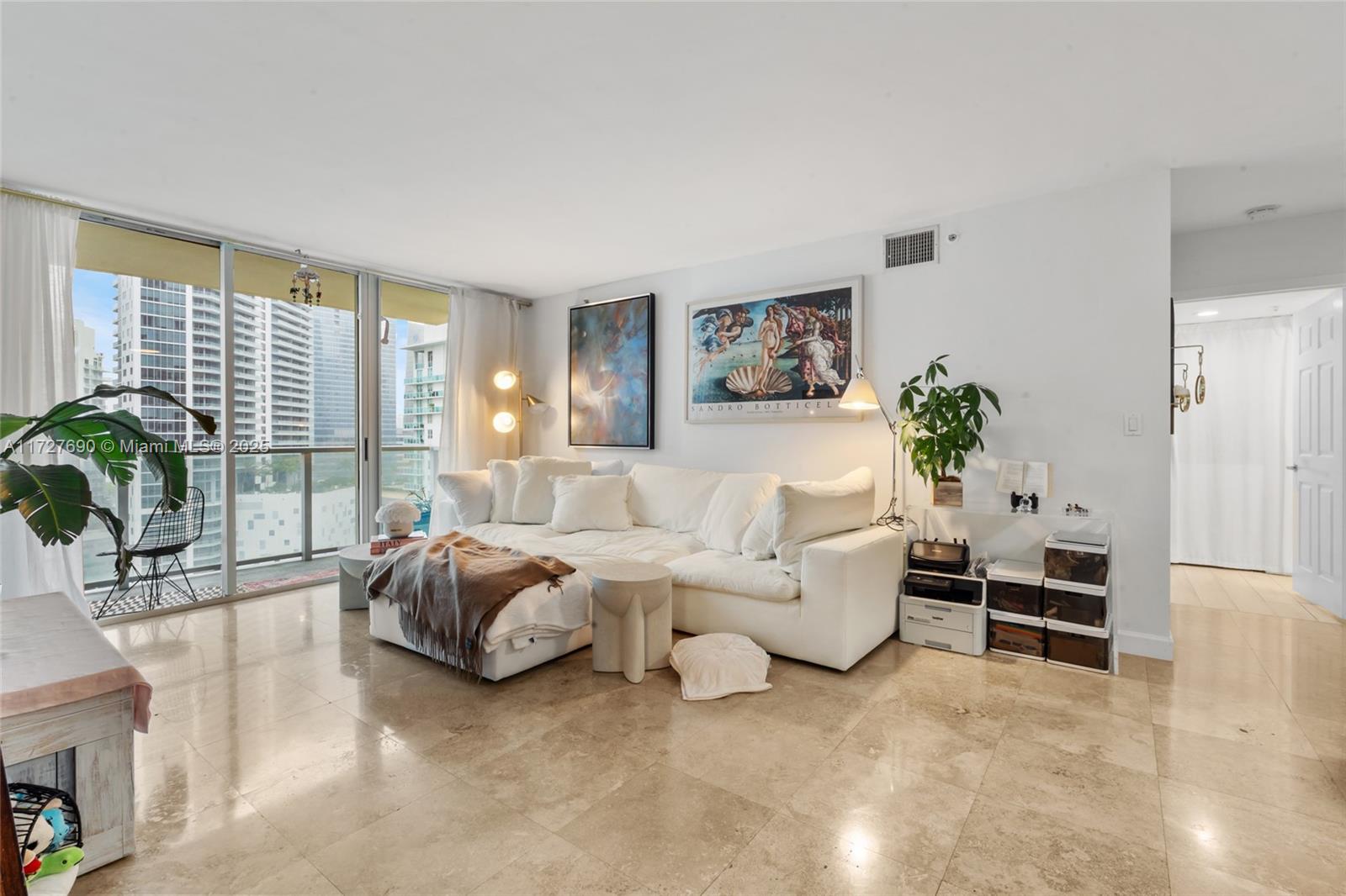 Rental Property at 1155 Brickell Bay Dr 1903, Miami, Broward County, Florida - Bedrooms: 2 
Bathrooms: 2  - $4,600 MO.