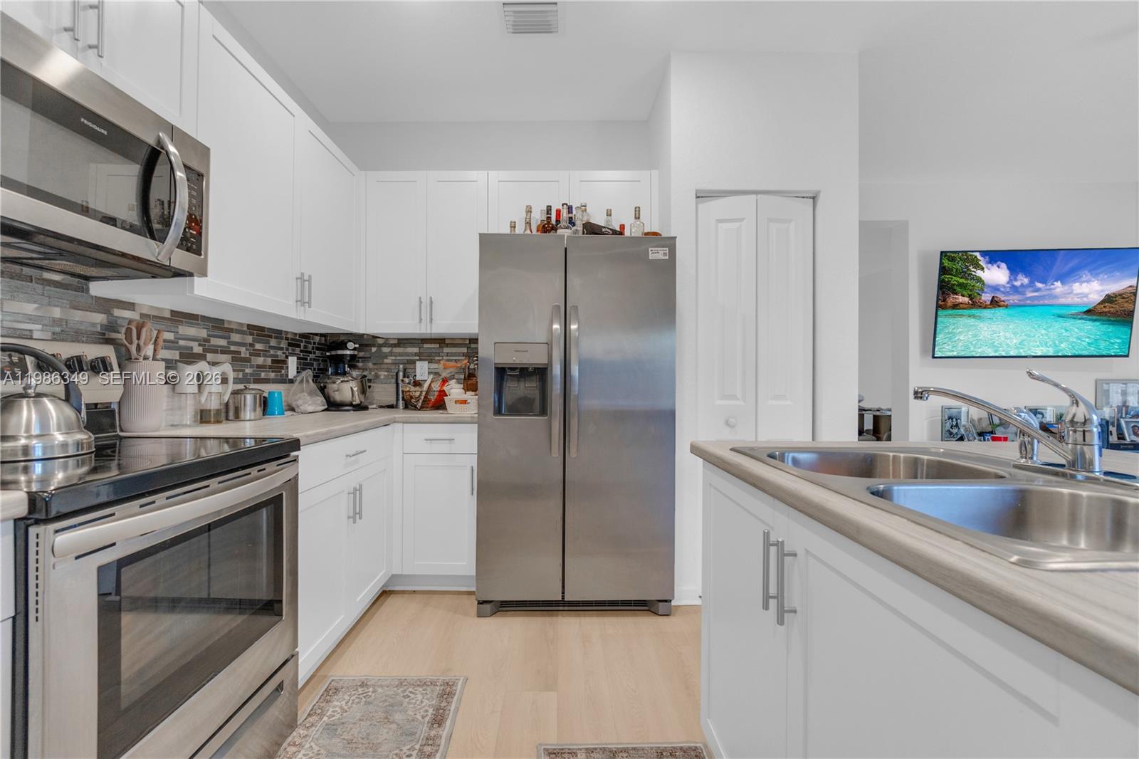 VIA VENTURA NEIGHBORHOOD - Residential