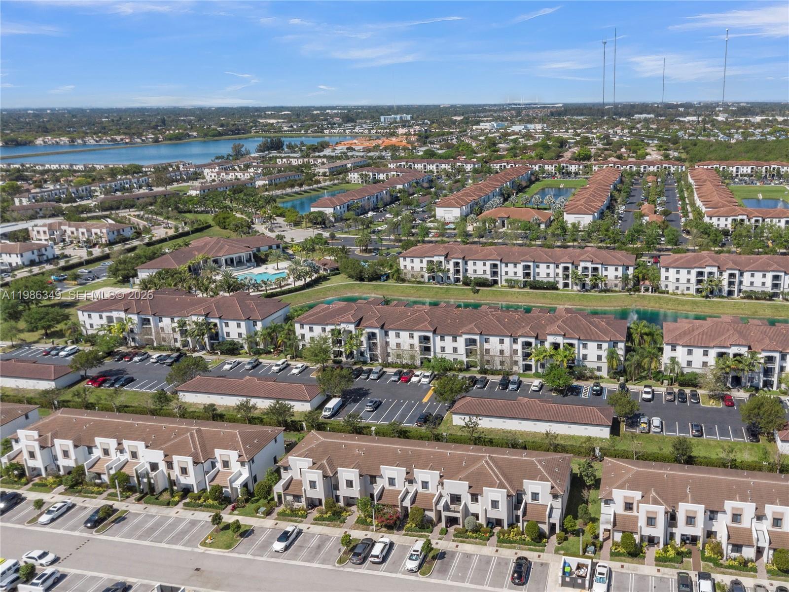 VIA VENTURA NEIGHBORHOOD - Residential