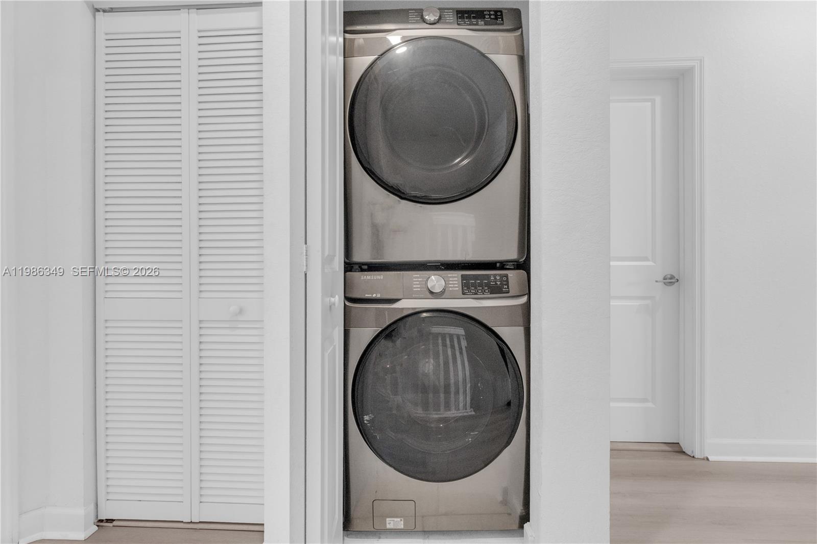 VIA VENTURA NEIGHBORHOOD - Residential