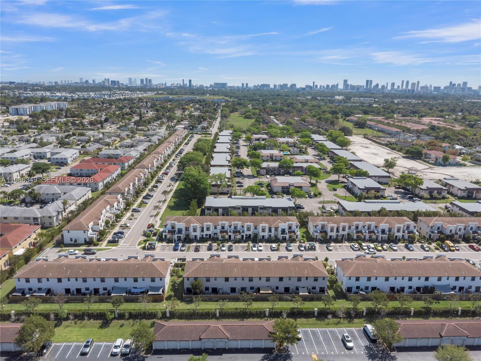 VIA VENTURA NEIGHBORHOOD - Residential