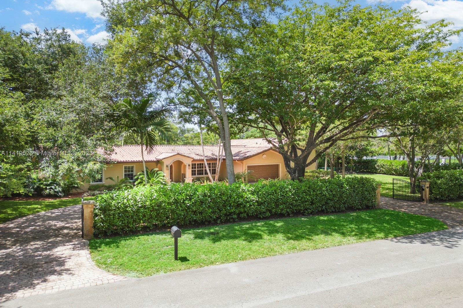 HALLMARK HEIGHTS ESTATES - Residential