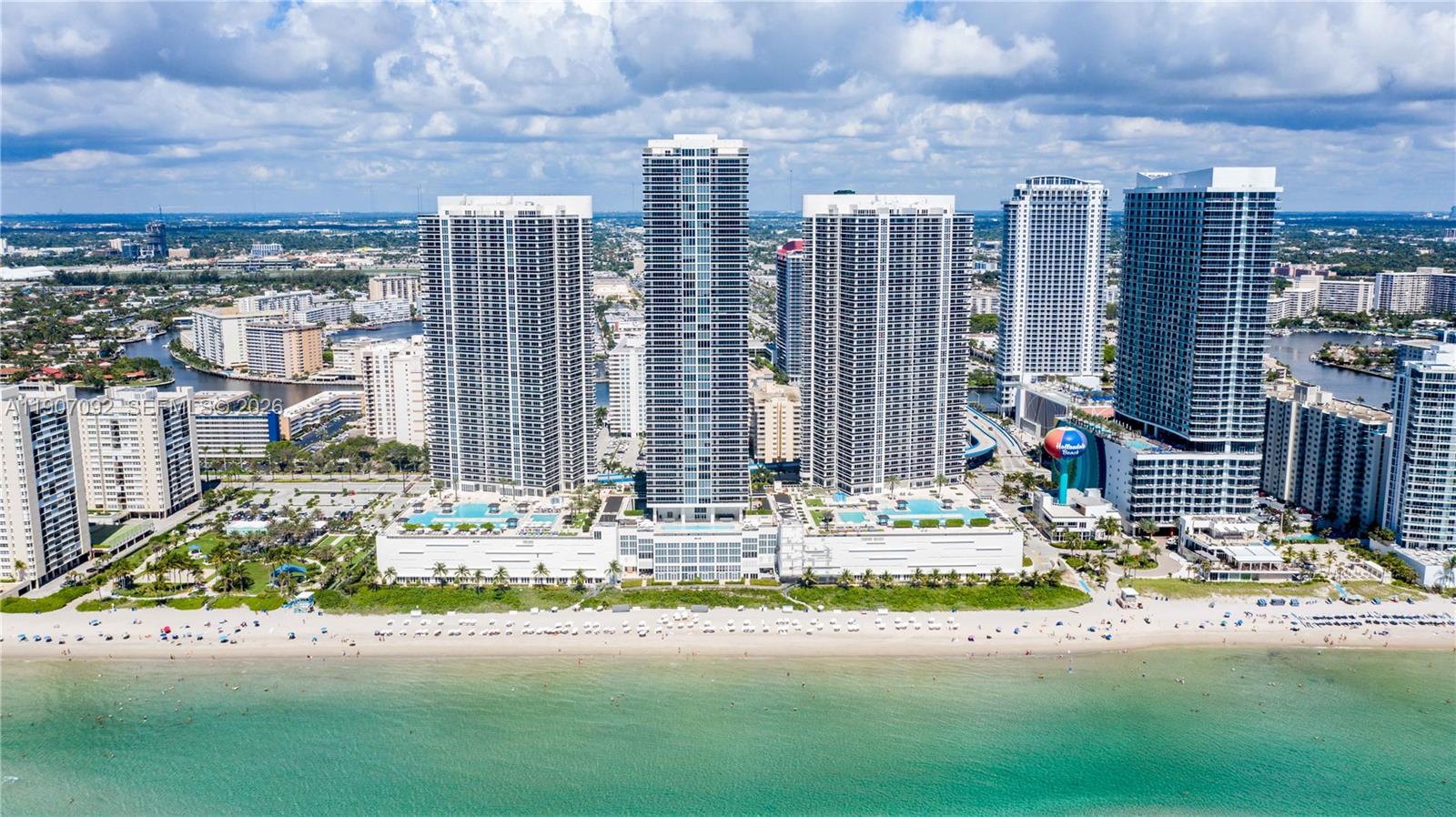 BEACH CLUB CONDO - Residential Lease