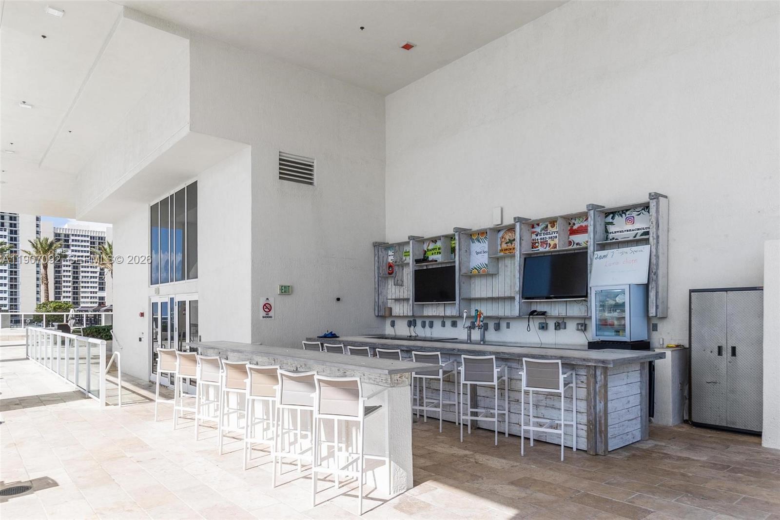 BEACH CLUB CONDO - Residential Lease