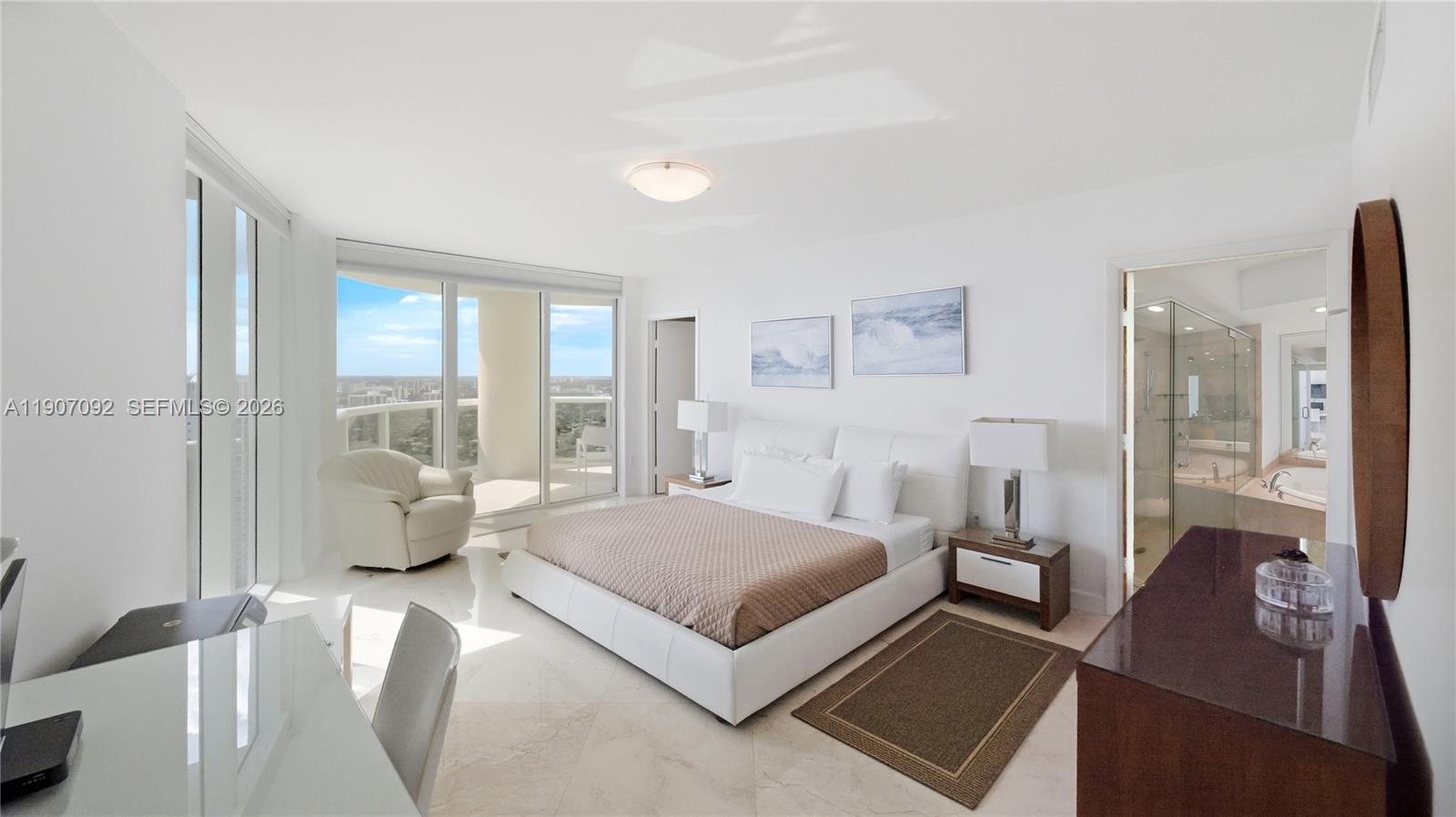 BEACH CLUB CONDO - Residential Lease